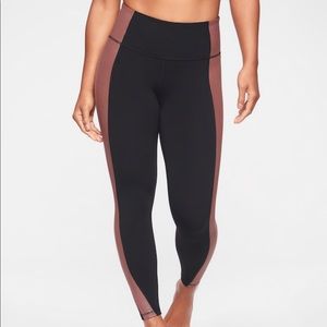 Salutation legging
